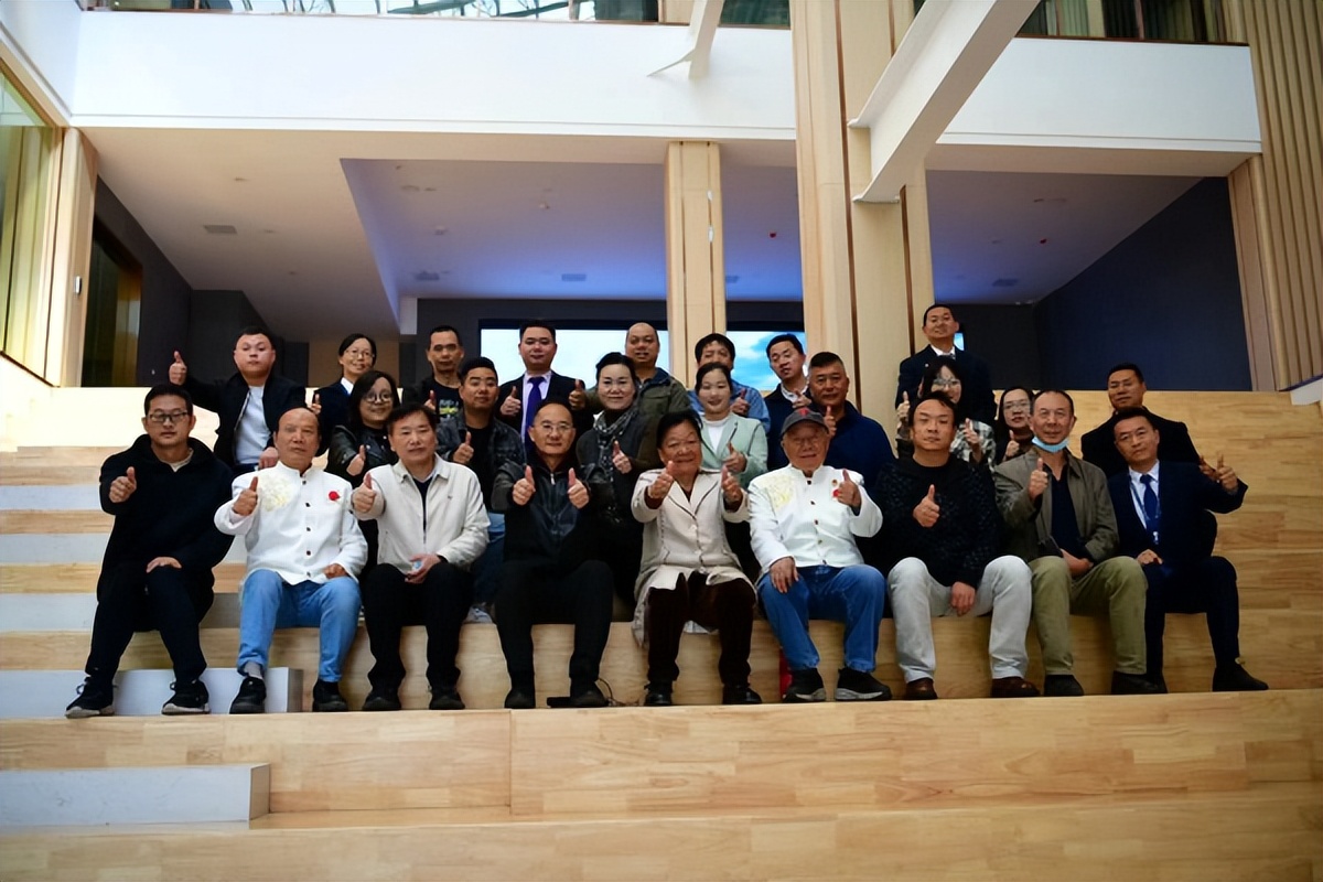 浜戝崡楂樻牎瑙嗗療,浜戝崡澶у鑰冨療璋冪爺