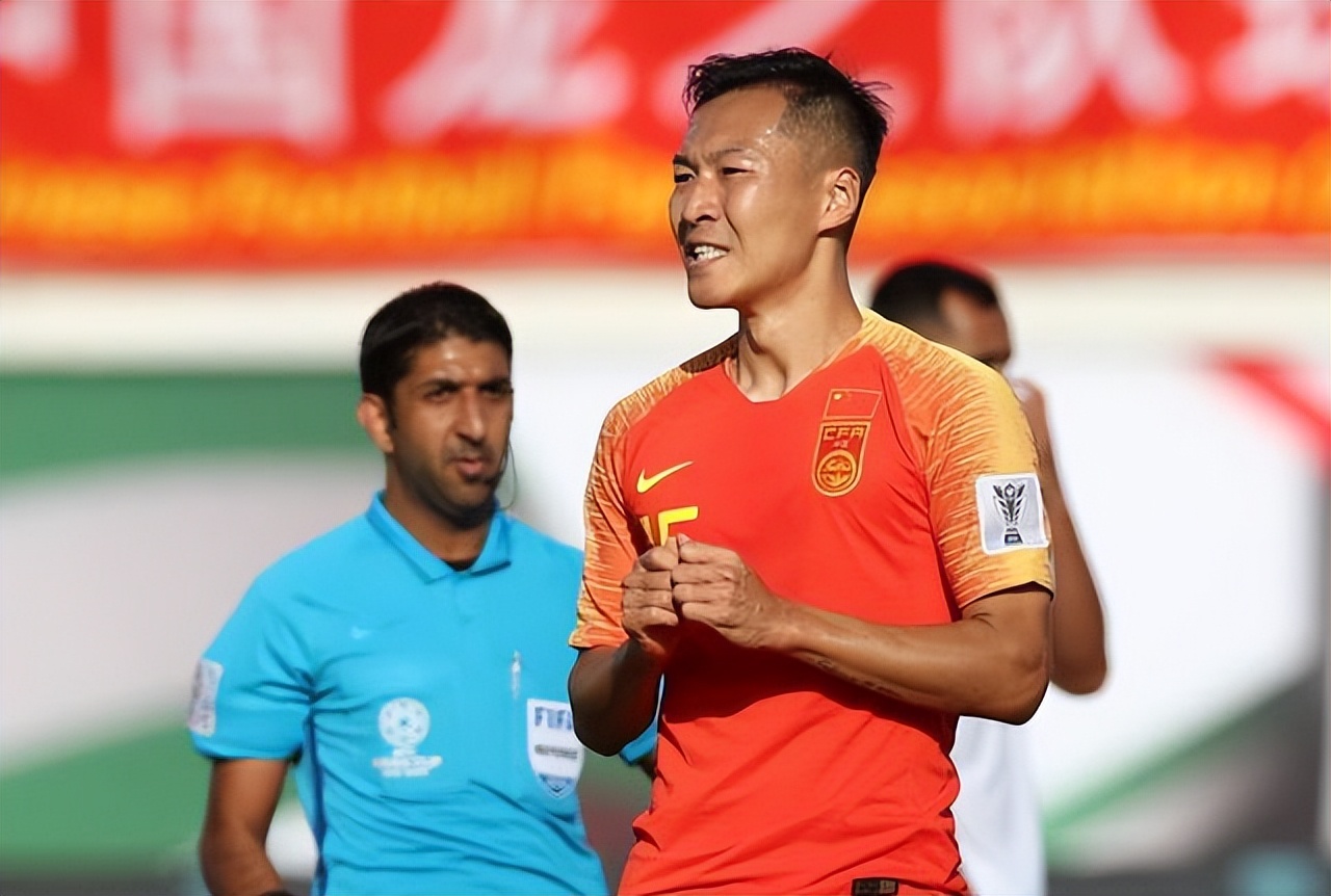 国脚赵明剑月薪一万多,国脚赵明剑