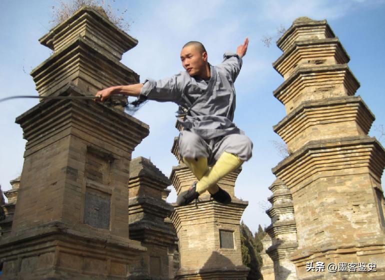 释永信的袈裟最贵的多少钱,少林寺方丈释永信的袈裟图片