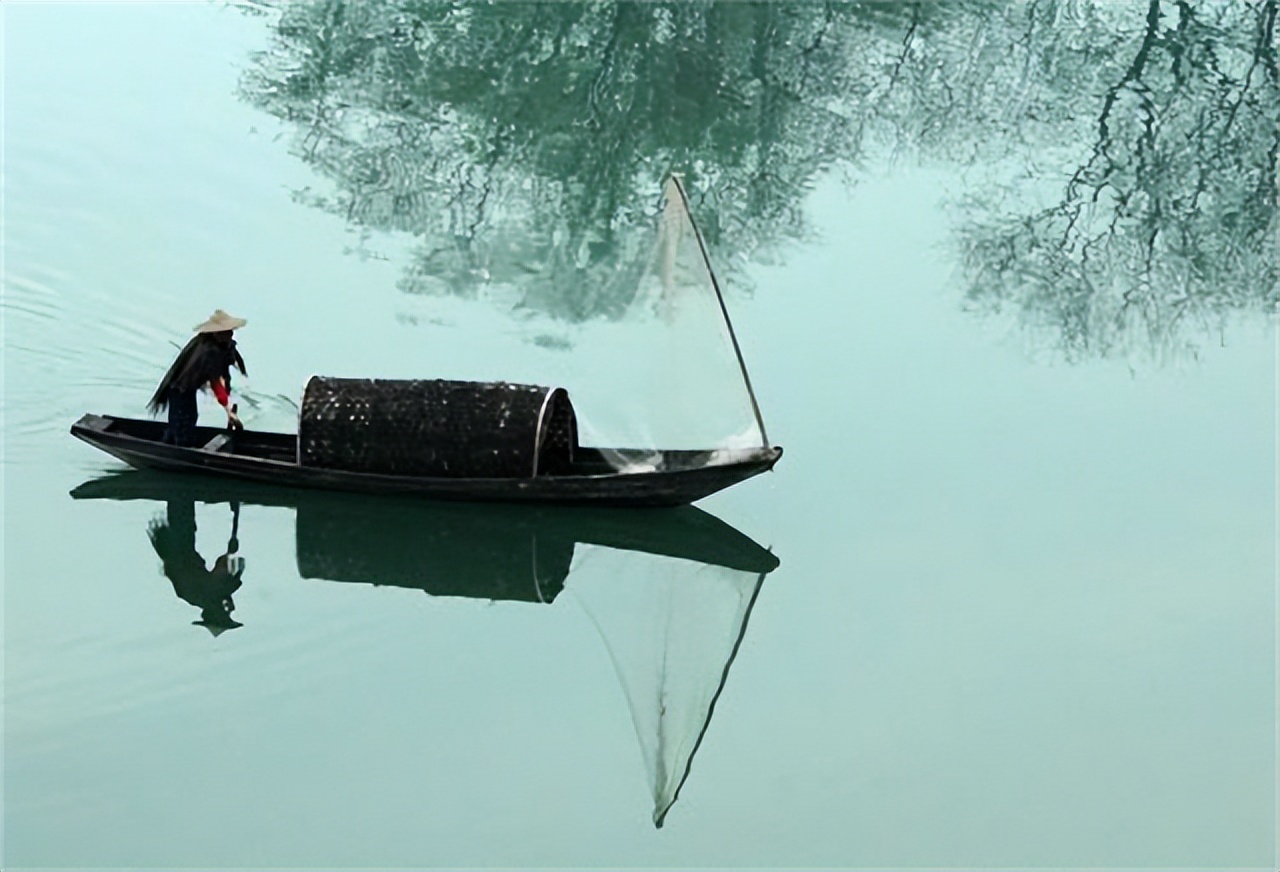 南京失守逃出的将军,南京渔夫舍命救了一个军人