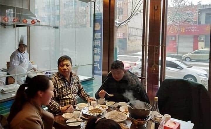 有文化但是没教养怎么说,有文化的人不要有教养