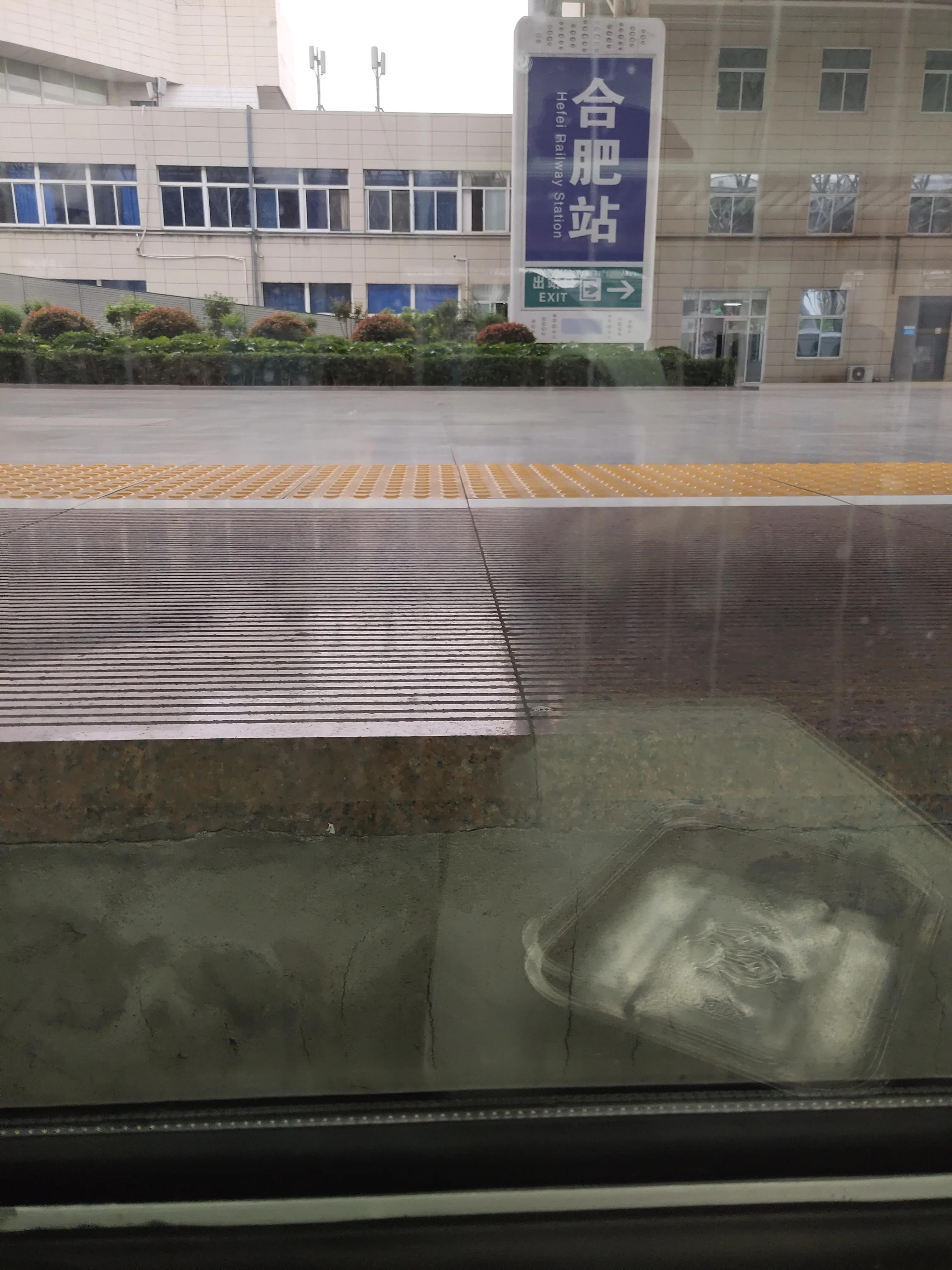 双层火车和普通火车,现在怎么很少见双层火车