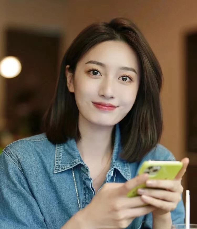 长发不显老发型,流行短发发型2020女短发减龄小脸