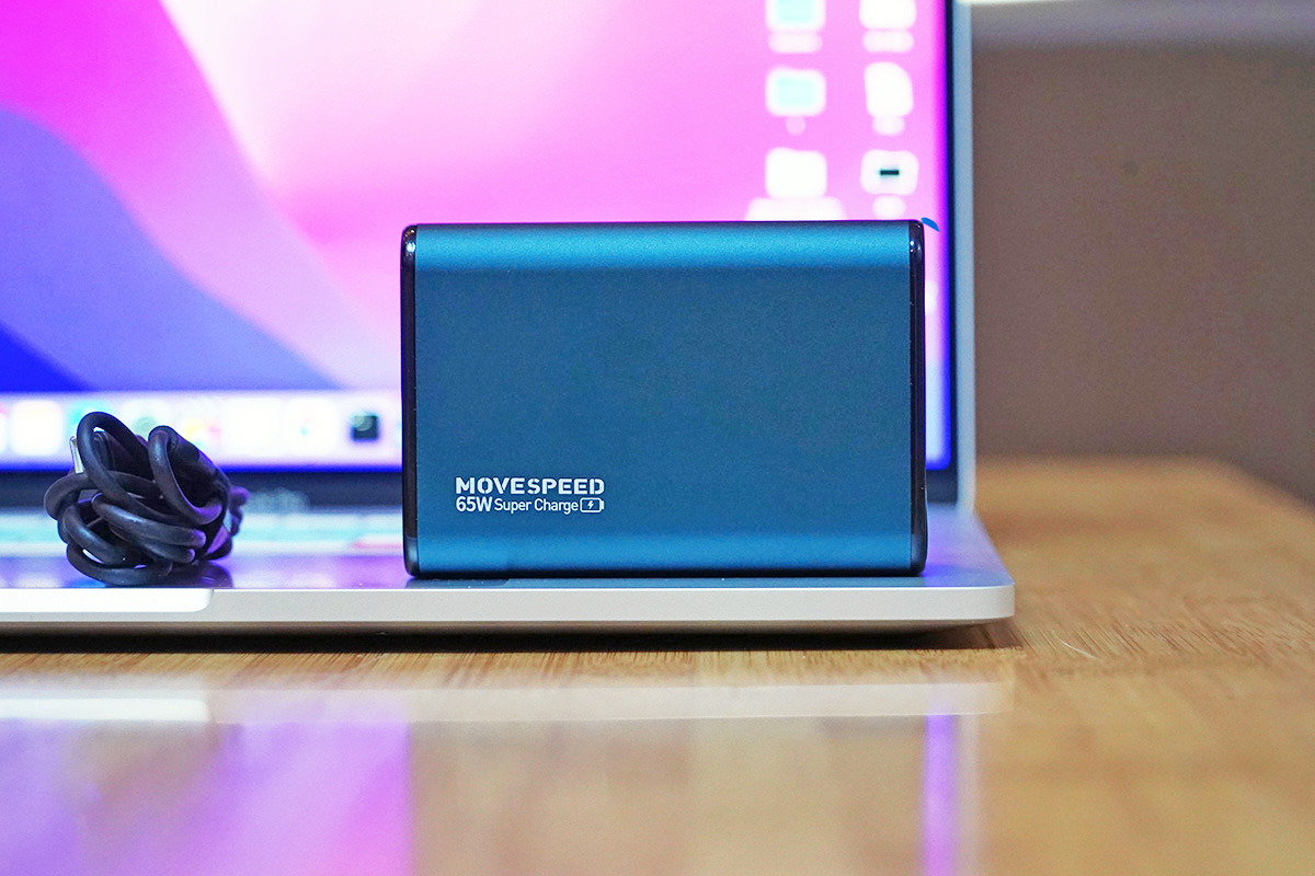能上飞机的2W+大功率高速充电宝,移速MOVESPEED65W