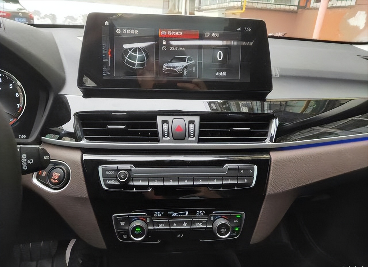 开完奥迪q3,开奥迪q3回村的反应