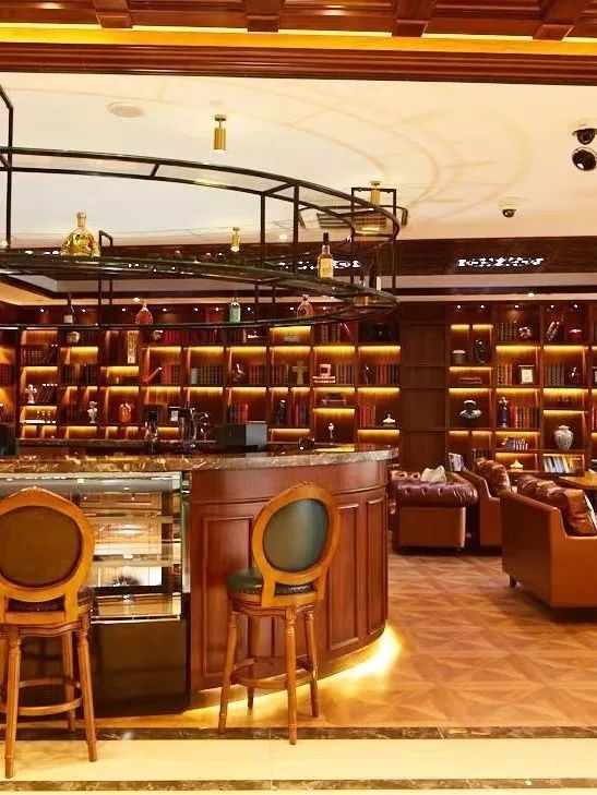 喆啡酒店是有免费咖啡吗,喆啡酒店沙发茶几