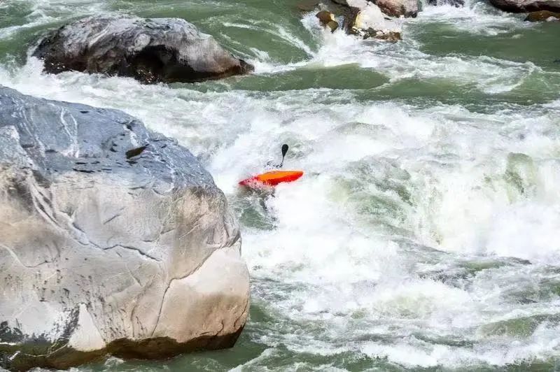 怒江野水漂流,怒江大峡谷野水漂流