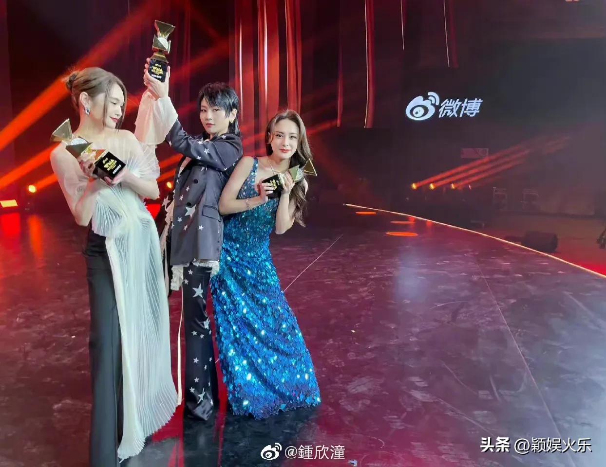 2022年度微博音乐盛典，众女星走红毯，明星高清壁纸