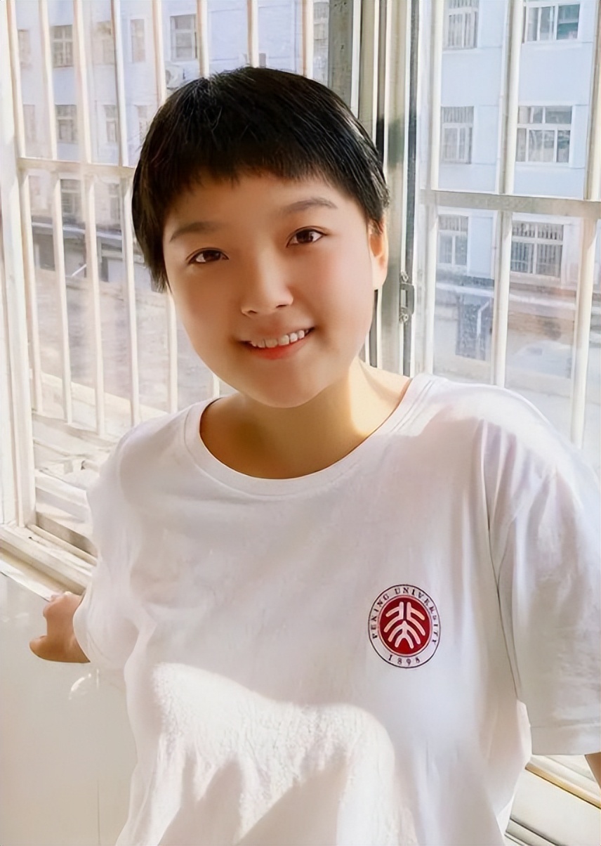 河北女孩高考707分惊动教育厅,河北女孩707分考上北大