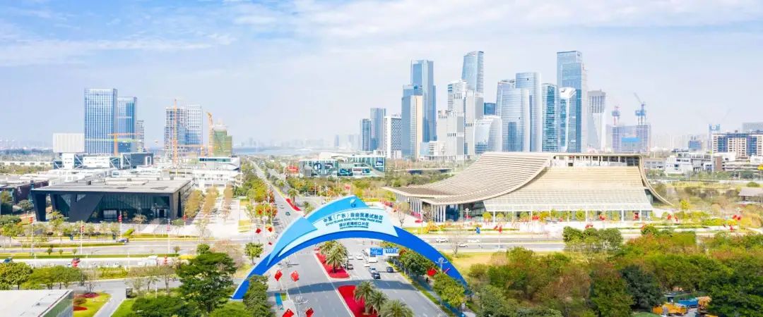 架起开放合作金融桥