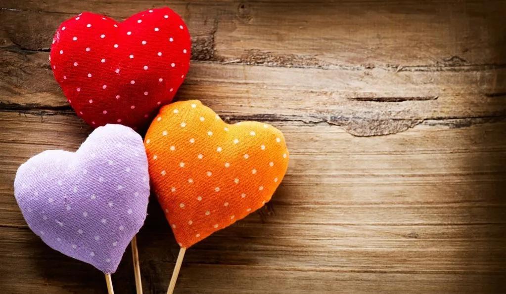 心形背景图壁纸,心形壁纸高清图片苹果