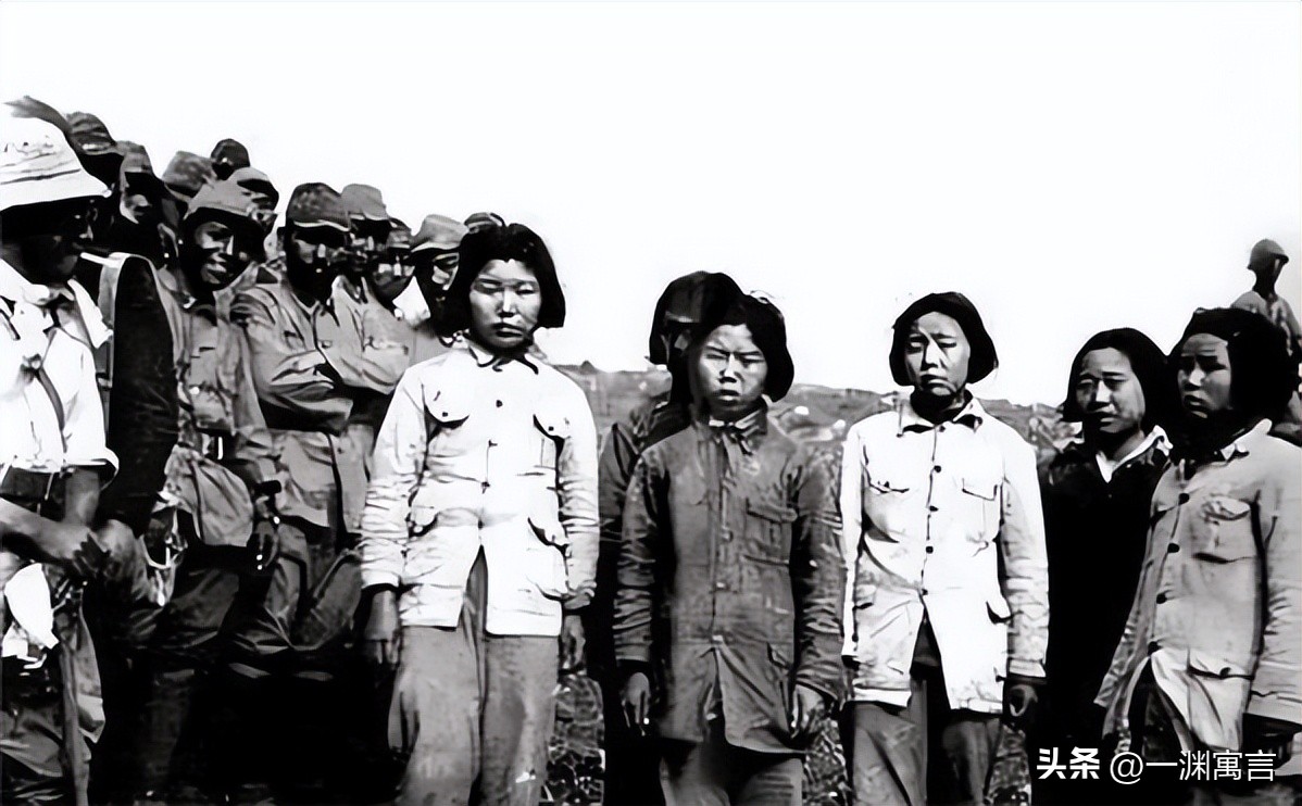 日军侵华留下遗物老照片,侵华日军发糖