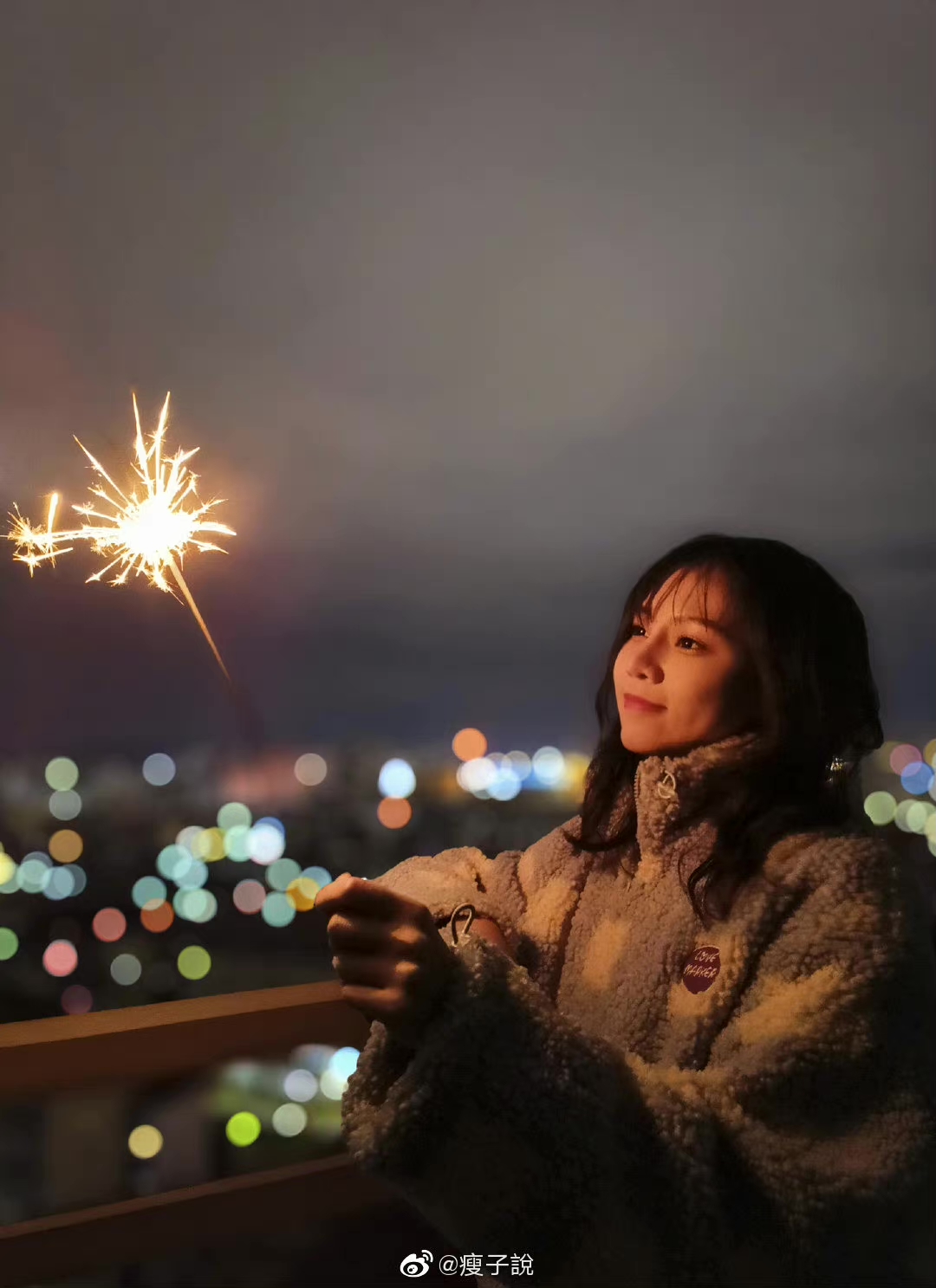 周冬雨lv大秀造型,周冬雨高奢代言