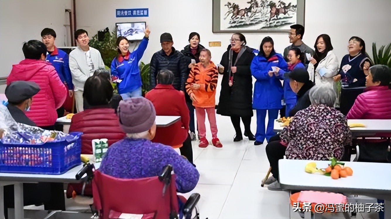 73岁老兵被护工打爆眼球第三集,73岁老人被护工打裂眼球后续