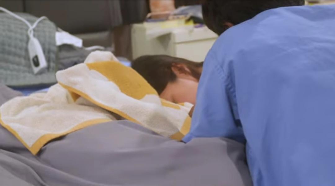 钟嘉欣为什么要在家分娩,钟嘉欣首次分享在家生三胎全过程