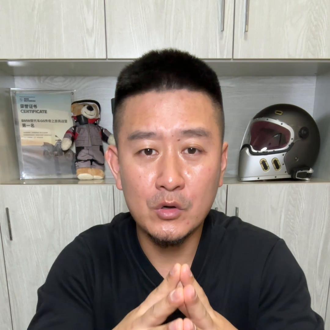 gopro拍第一视角一般用什么配件,gopro运动相机和其他运动相机比较