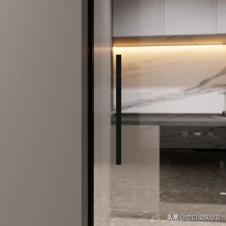 俊跃卫浴全景门|保持家居空间“松弛感”