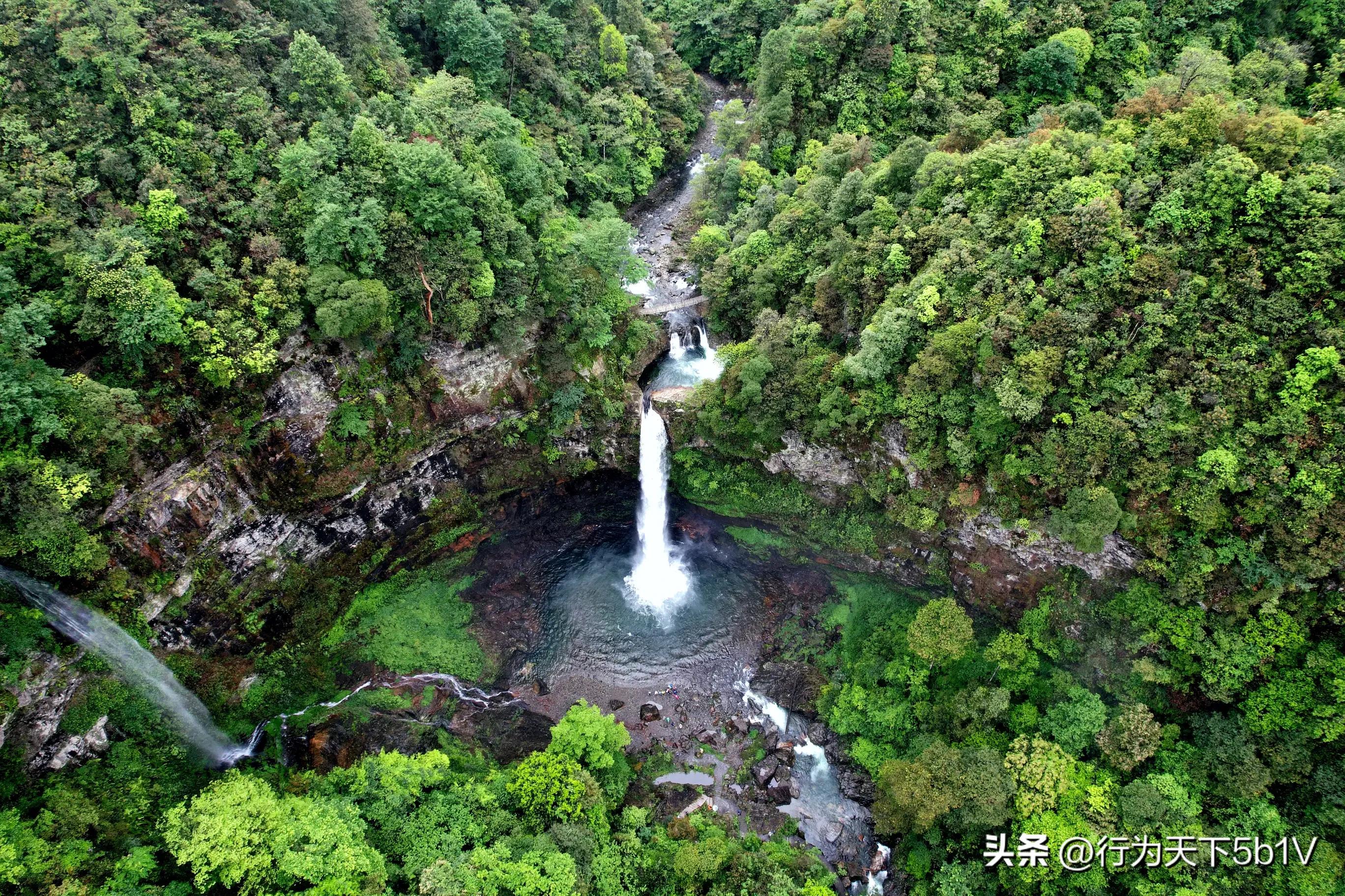 【探秘宛田红滩瀑布溯溪梦江吉翁瀑布】穿越花坪神秘风景线