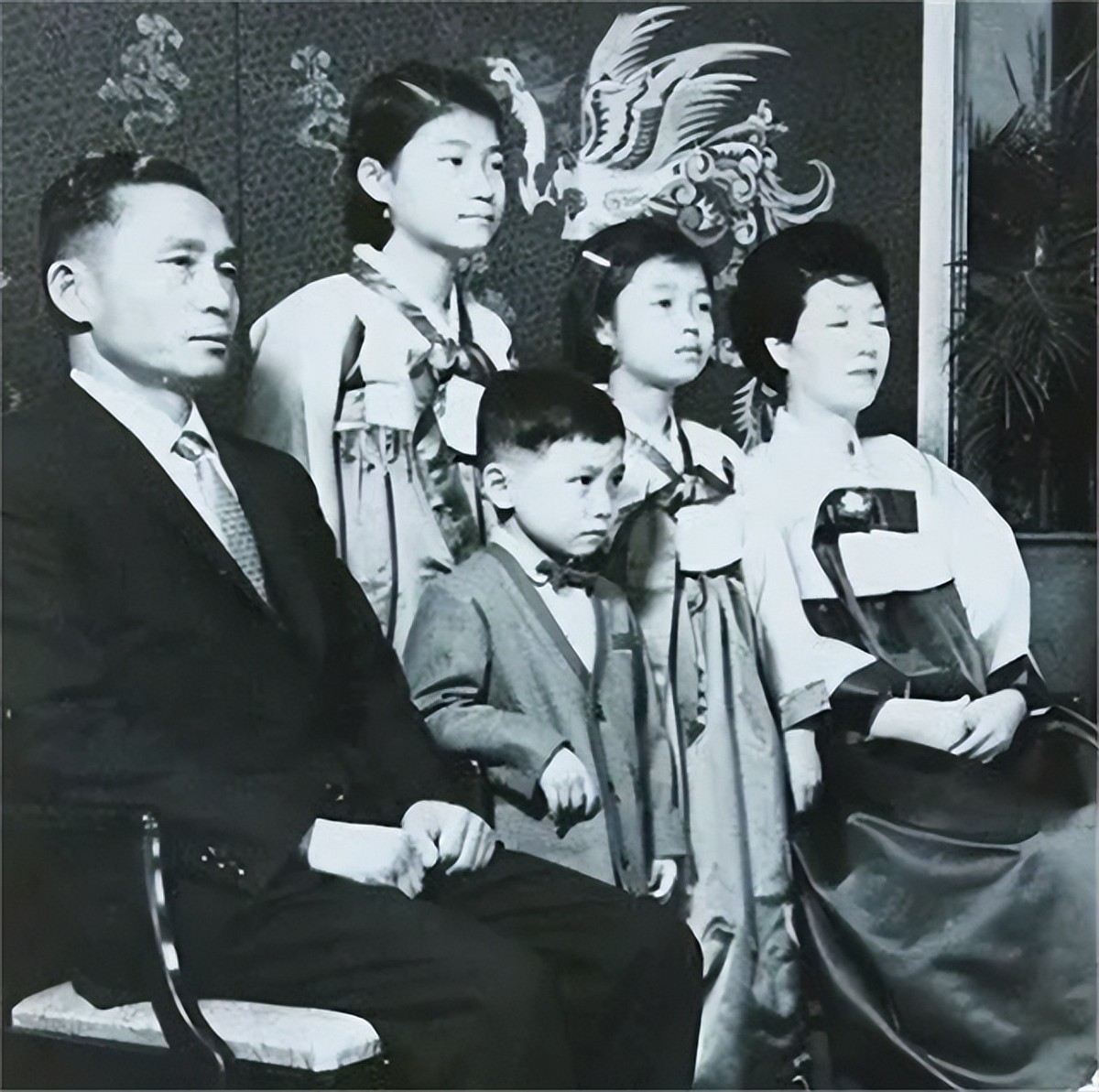 朴槿惠是一个什么样的人,朴槿惠是什么人物