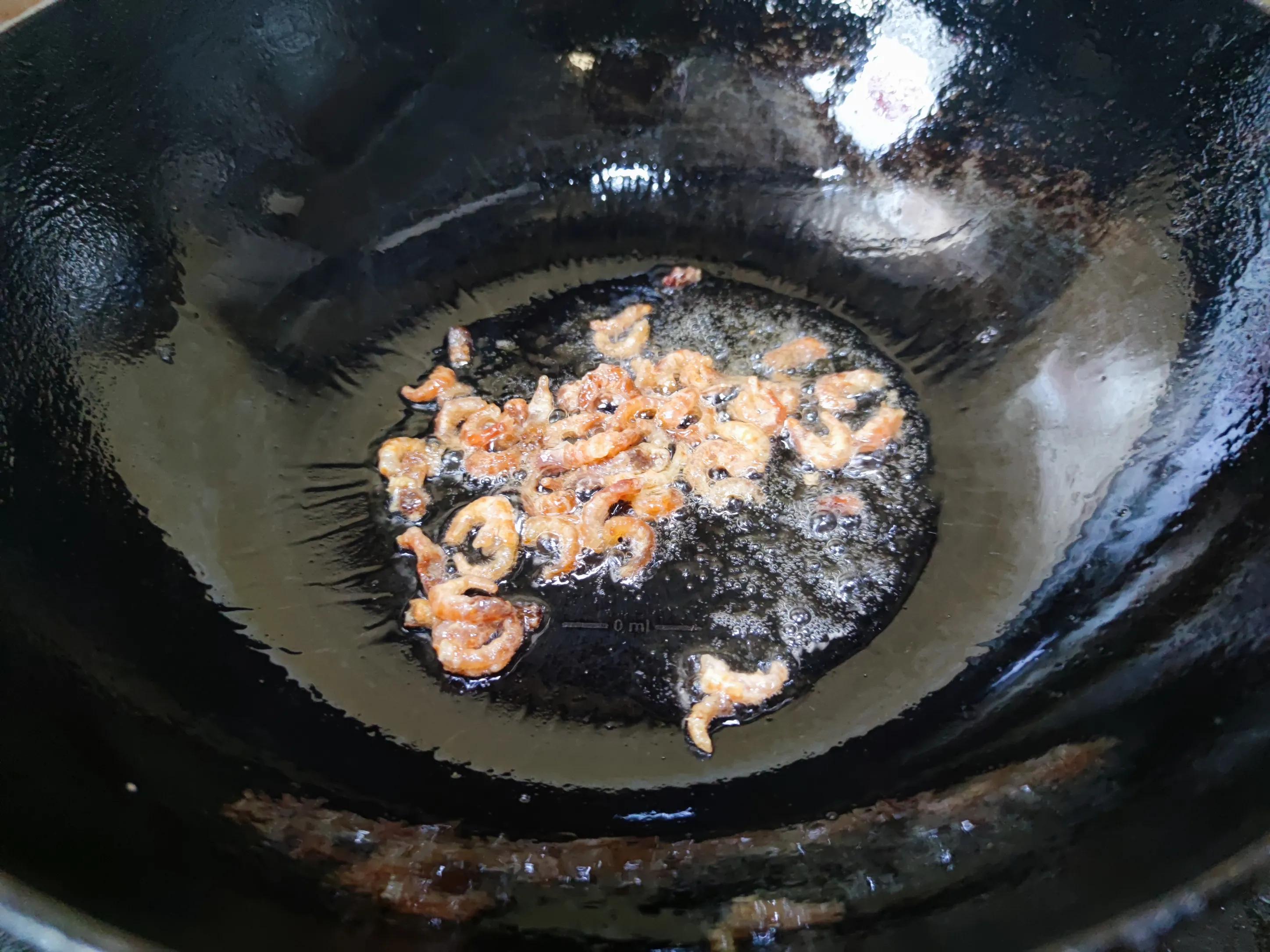 清明节拜坟应弄的食物,清明节拜祖先需要准备几个菜