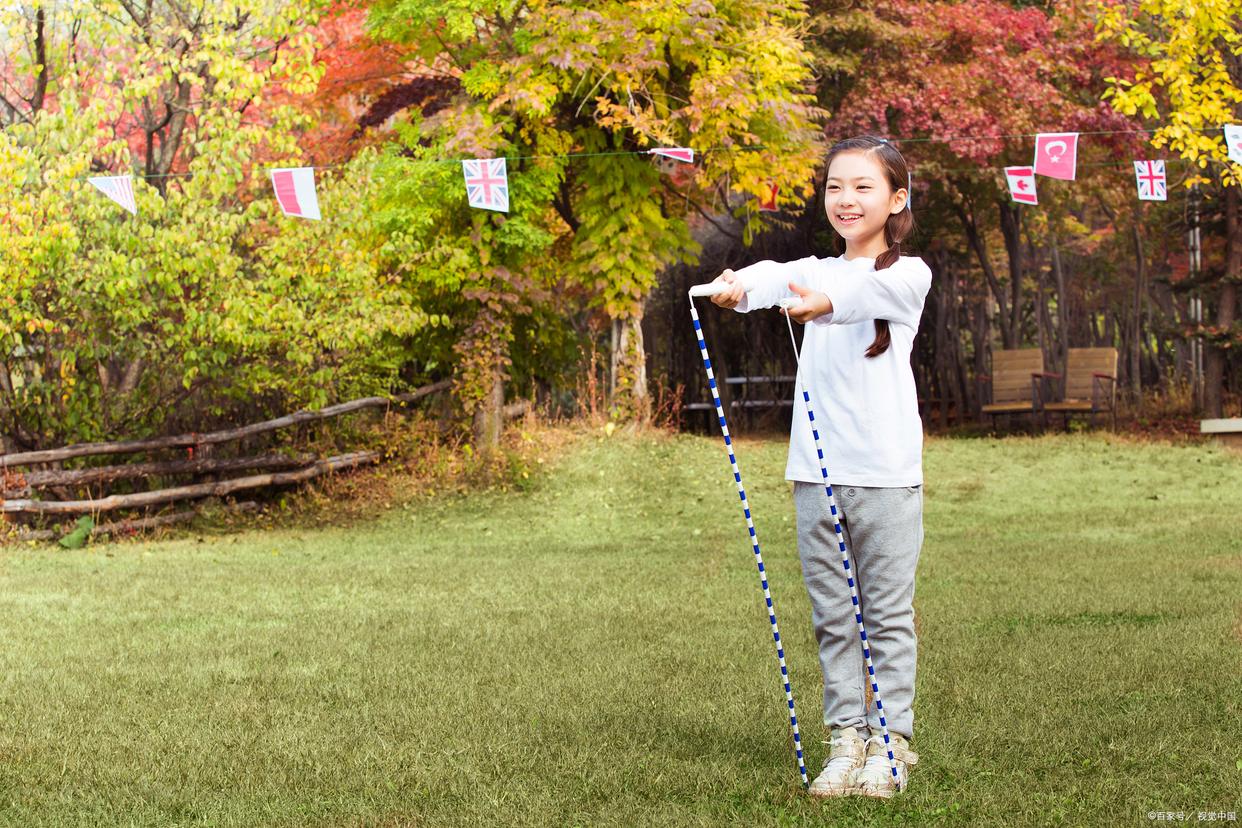 月经初潮后第二次月经量少正常吗,初潮后半个月来第二次月经正常吗