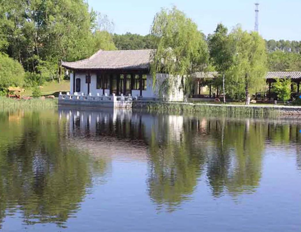 小区里有座庙好不好,小区有湖在什么方向好