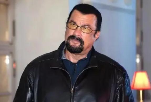 史蒂文西格尔与普京,西格尔普京