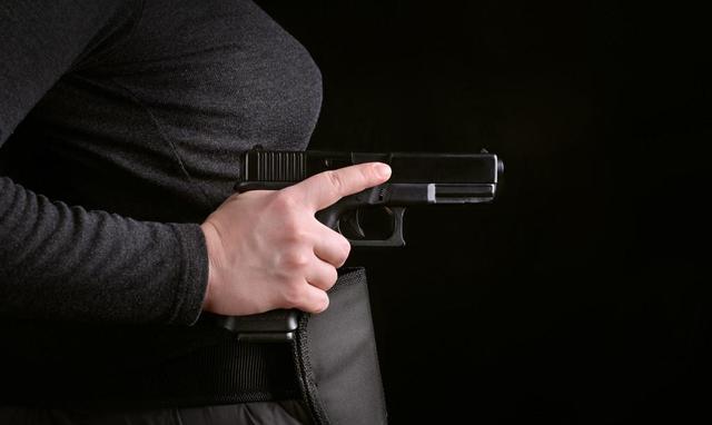 一位女子被迫吸毒,女子被迫吸毒怎么处理