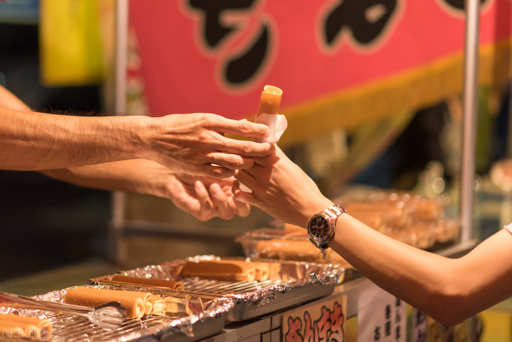 最便宜的地摊创业方法,摆地摊创业卖哪些吃的