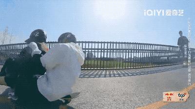 行业的显眼包,行业显眼包