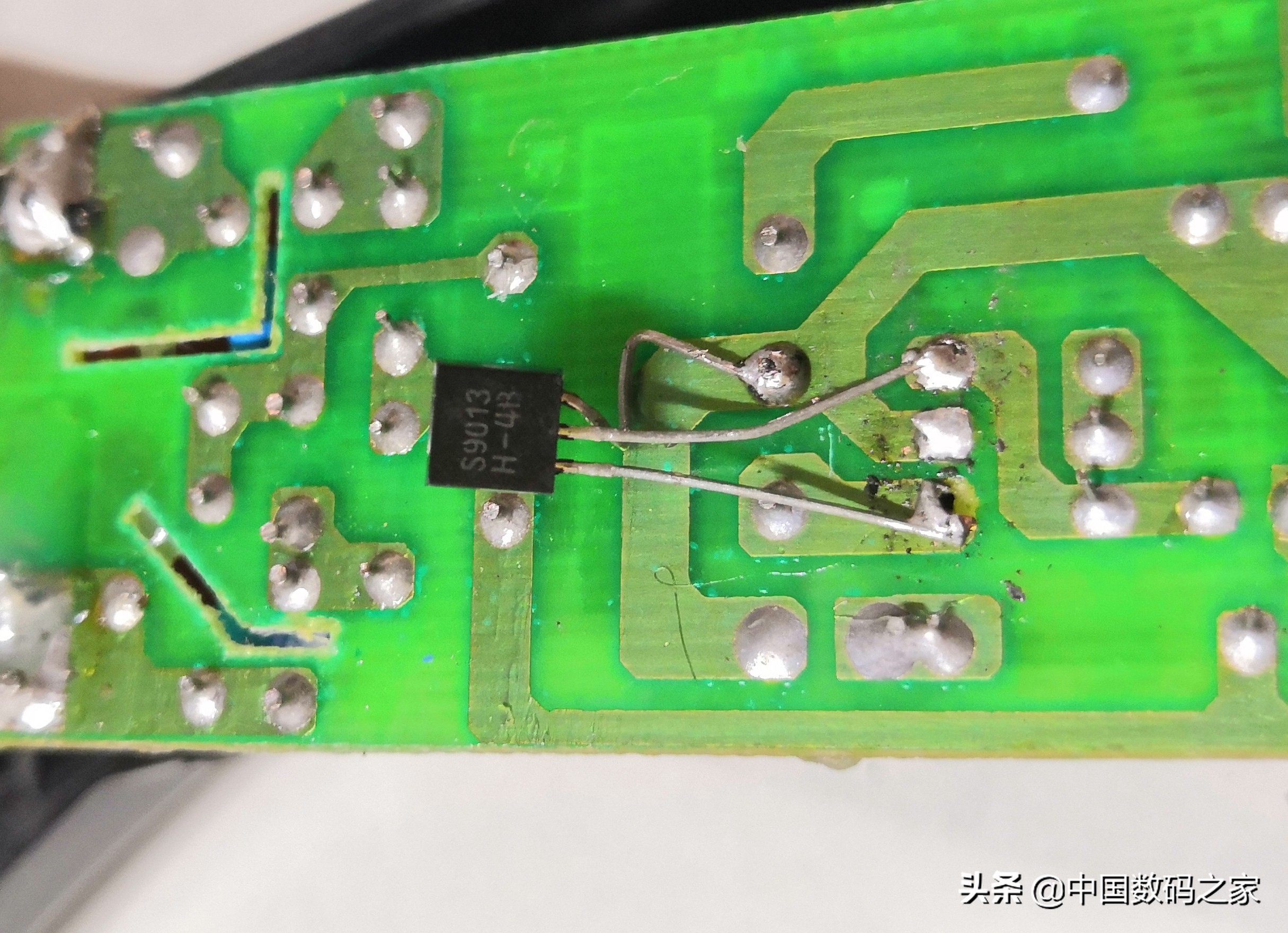 雅格电蚊拍没有高压电维修图解,雅格电蚊拍可以以旧换新吗