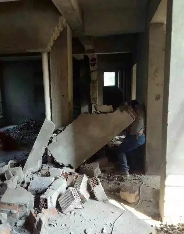 一亿六千万承重墙,哈尔滨砸承重墙后续赔了多少钱