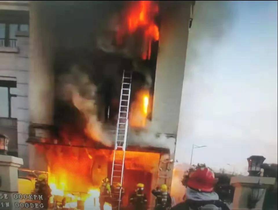 上海一别墅失火4人遇难原因,上海别墅失火4人死亡后续