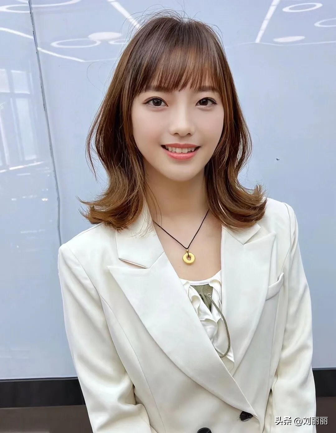 简单又霸气的中长发型,最简单最漂亮最优雅的发型