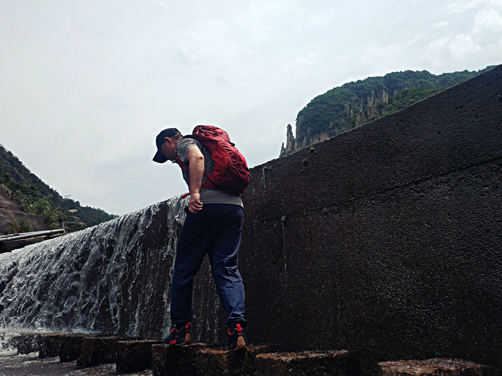 为专业而设计：OUNCE遨游仕始林蜥攀爬接近鞋