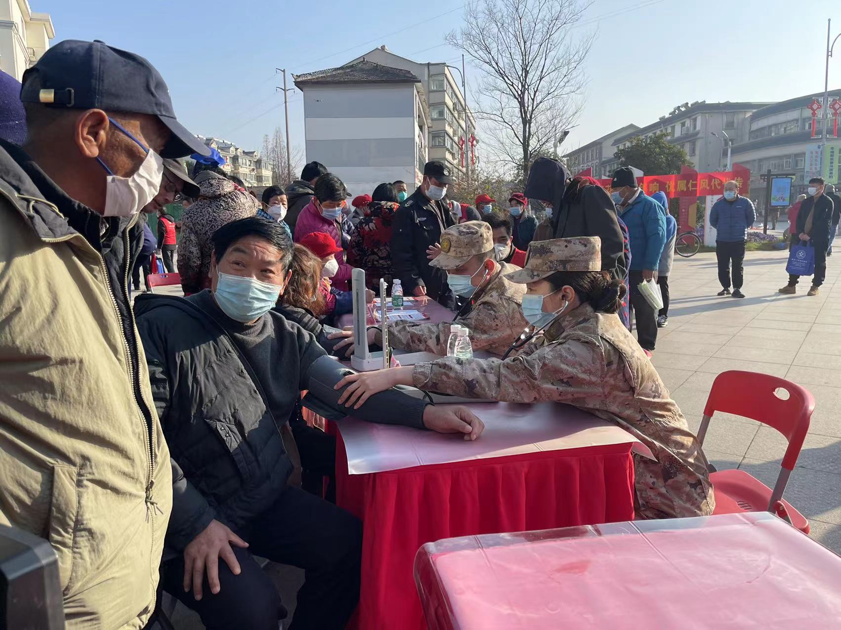 绾康寤跺畨鍙屾嫢杩愬姩80鍛ㄥ勾鍙屾嫢娲诲姩,鎱伴棶鎶楁垬鑰佸叺蹇楁効娲诲姩浜嬪疁