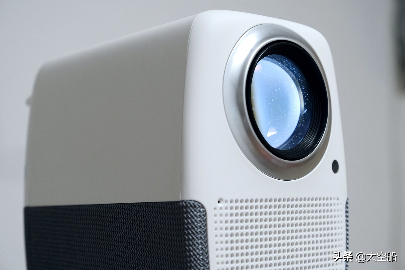 泰捷weboxt1投影仪评测视频,泰捷weboxt1参数