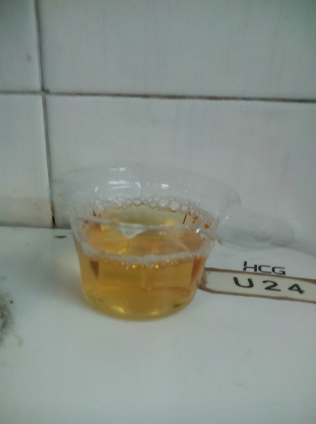 人体的汗液本身是什么味道的,人类身体各部位液体都是什么味道