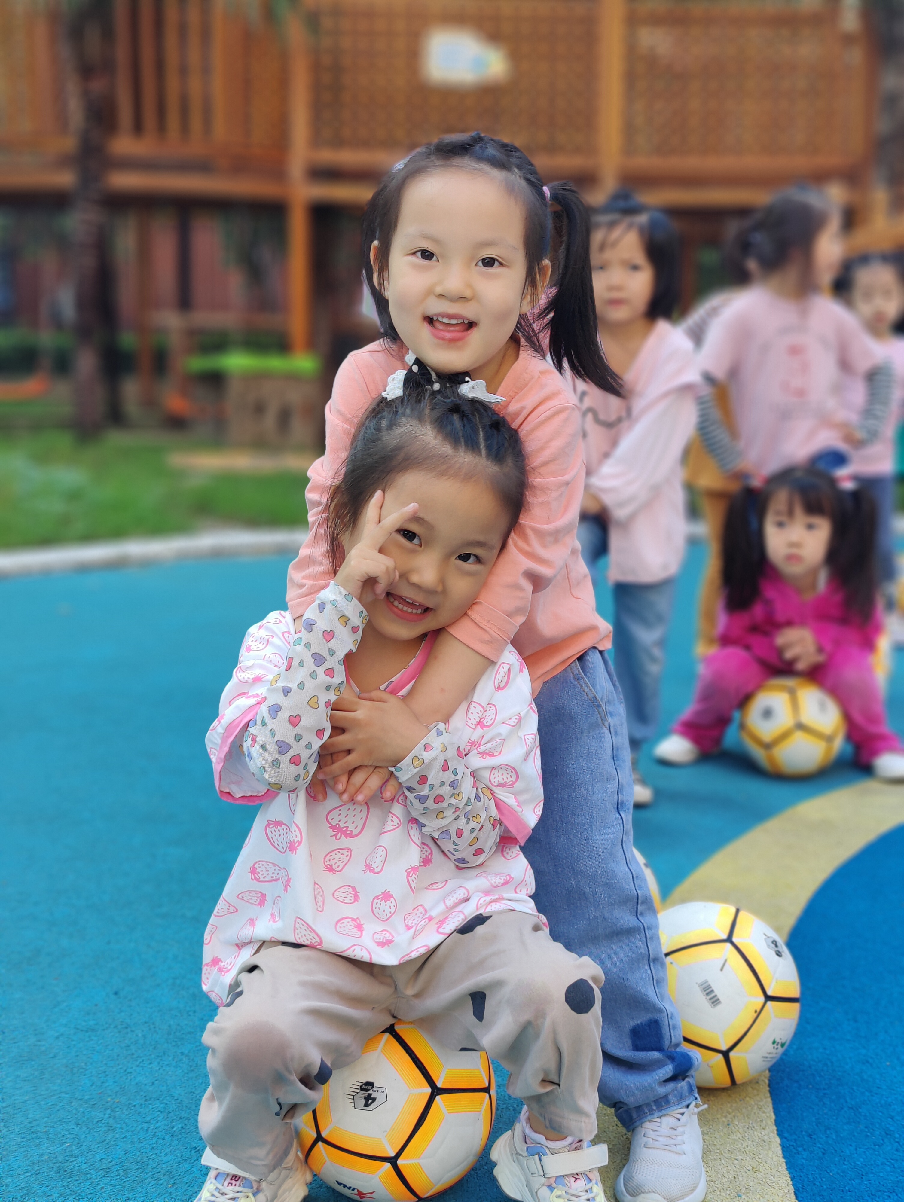 全国首批足球特色幼儿园,西安市莲湖区省级示范幼儿园