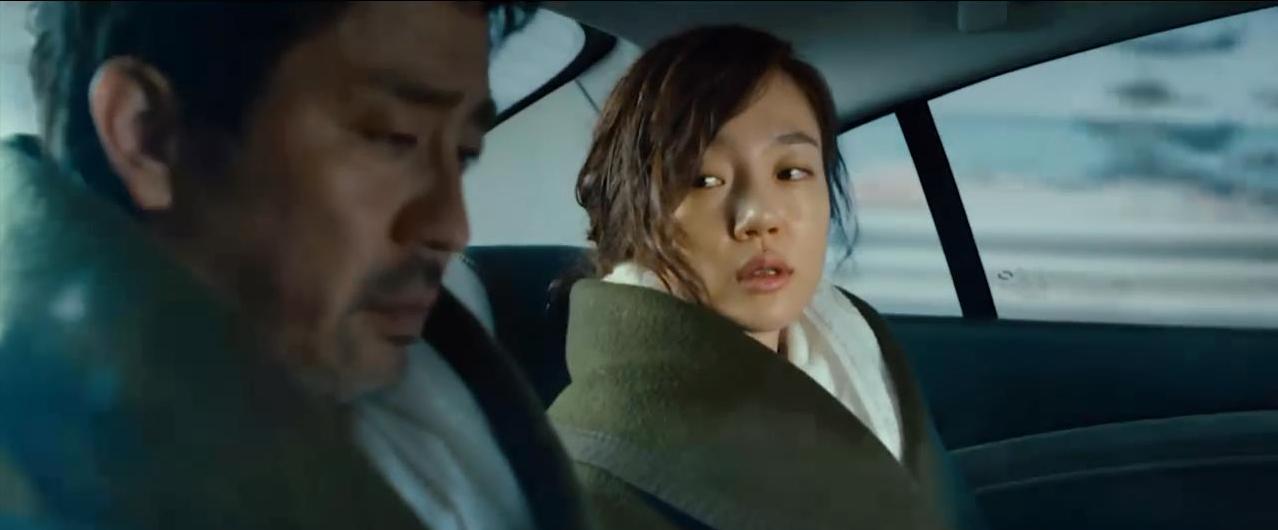 让邻居追妻子的电影,新婚夫妇被隔壁邻居盯上的电影