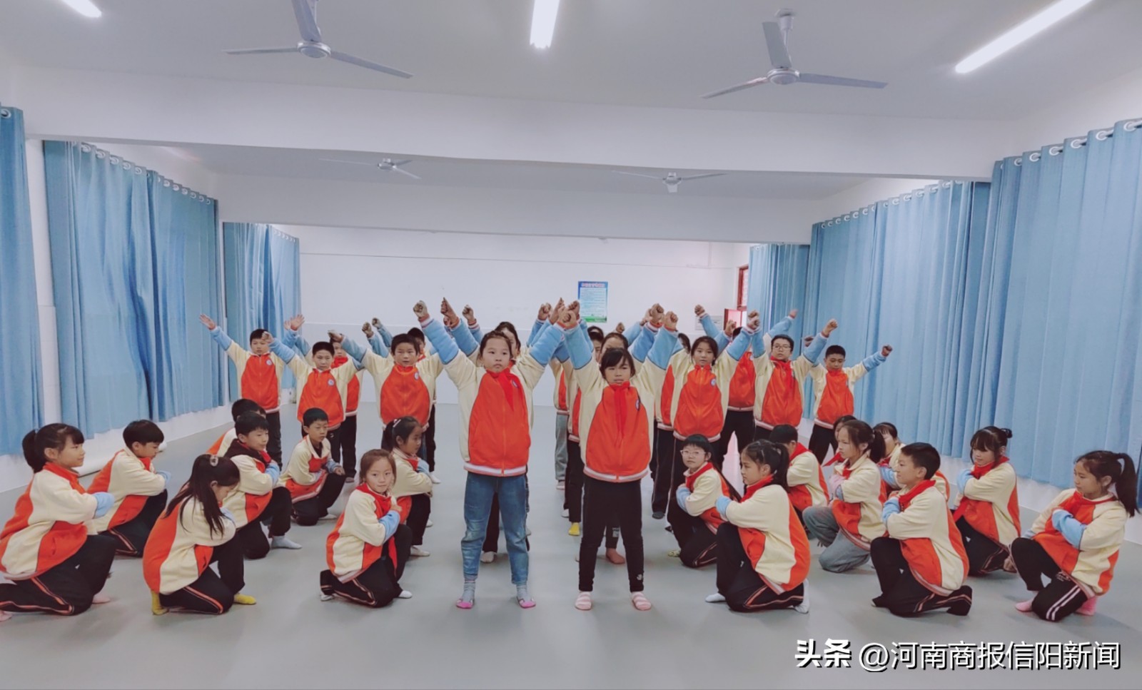 信阳商城县七小:助力“双减”落地,20多个社团让学生全面成长