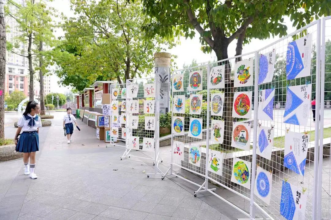 成都市龙泉驿区百悦成龙学校小学,成都龙泉驿百悦成龙学校招生电话