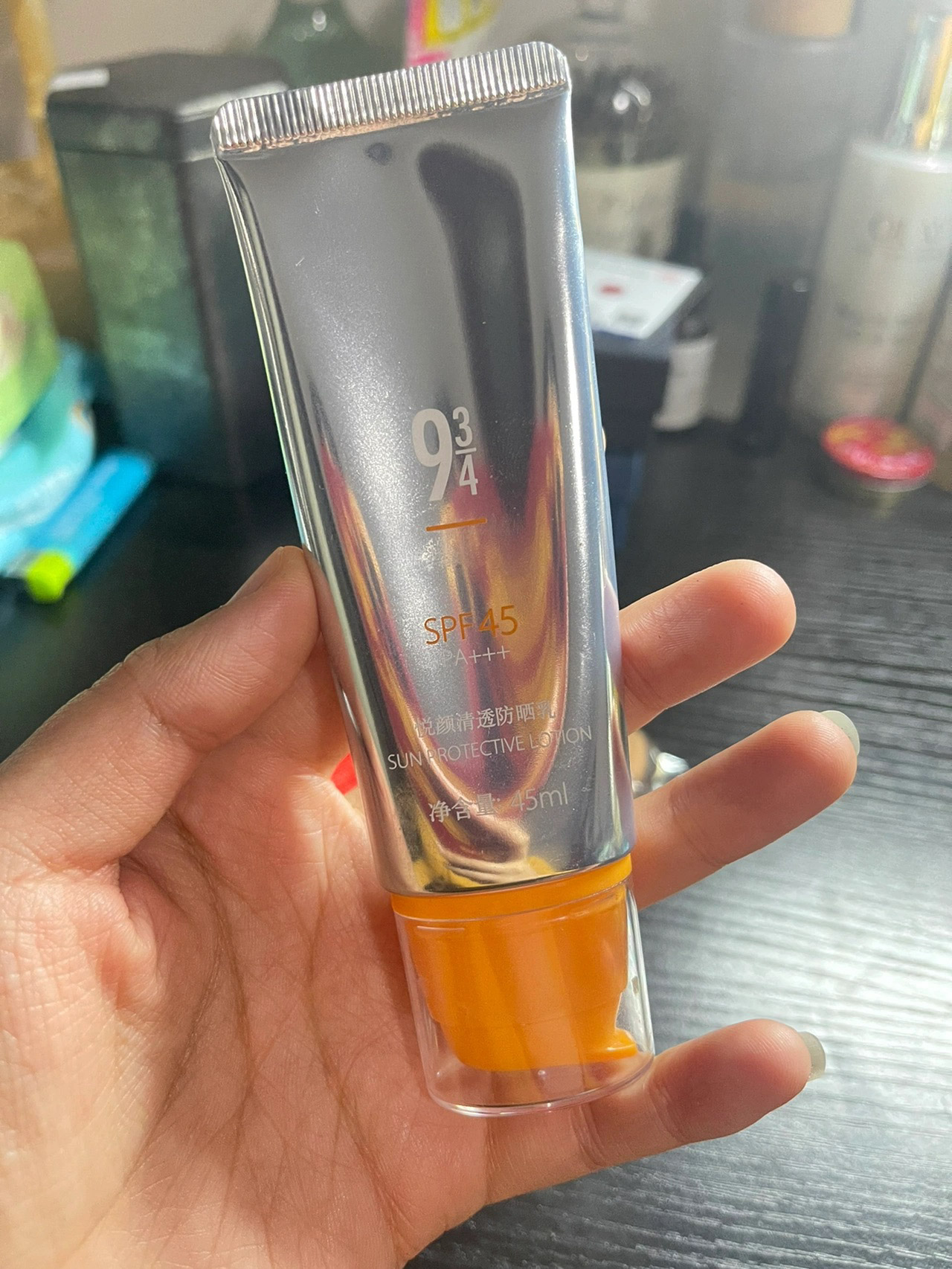 什么牌子的防晒霜防晒效果最好,不油的防晒霜哪个牌子好用国货