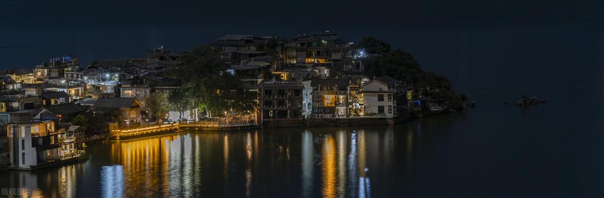 大理鹤庆县城有哪些美食,昆明大理有什么特色美食