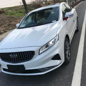 最终还是选择了更适合的车,最后选择了国产车