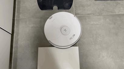 扫地机器人拖地震动和旋转哪种好,机器人旋转拖地和震动拖地