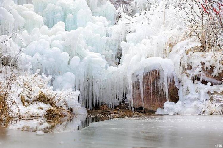 古典小说之《白云宝藏》172章护乡团破冰脱困鳌江城凿穴御敌