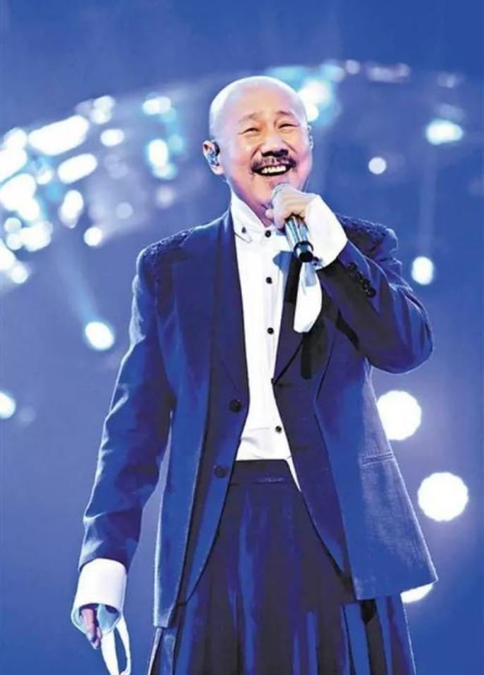 腾格尔酒后的生活,腾格尔喝酒后唱歌