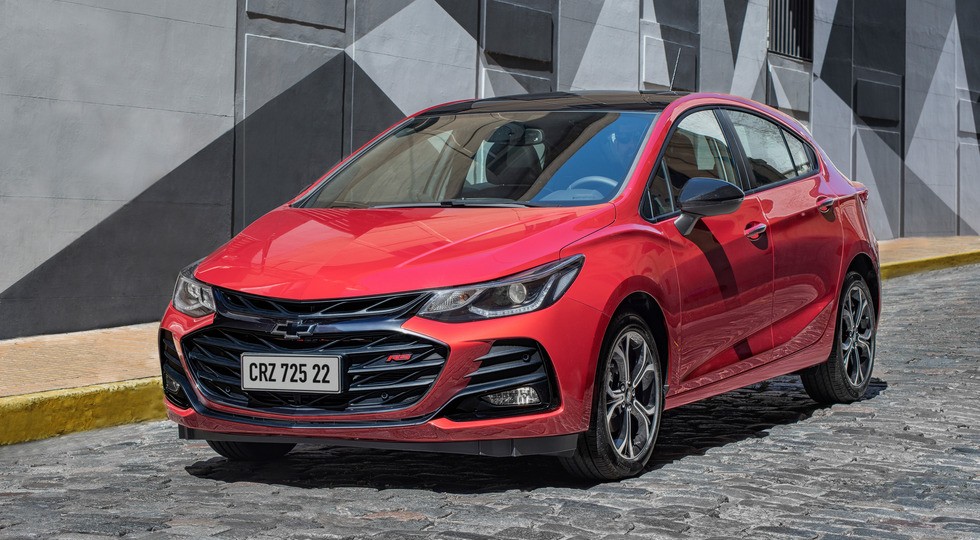 雪佛兰科鲁兹之后再无爆款车型,雪佛兰科鲁兹新款旧款照片对比