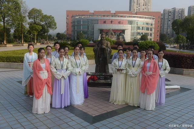 为啥今年湖南中医药大学分数低,中医药大学真实现状